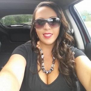 Meet your Posher, Christa